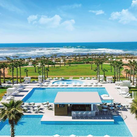 ホテル The View ブズニカ エクステリア 写真 The beach at the Royal Beach Palace