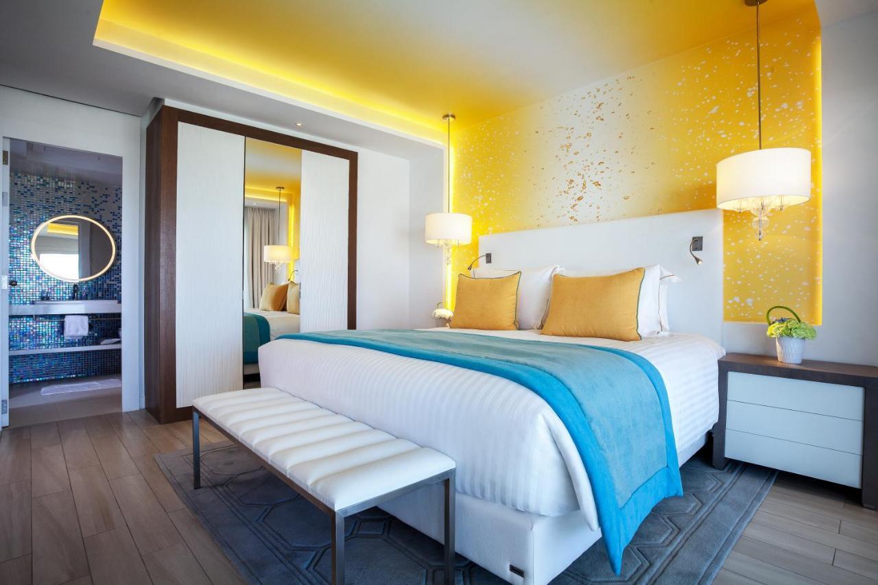 ホテル The View ブズニカ エクステリア 写真 A bedroom at the hotel