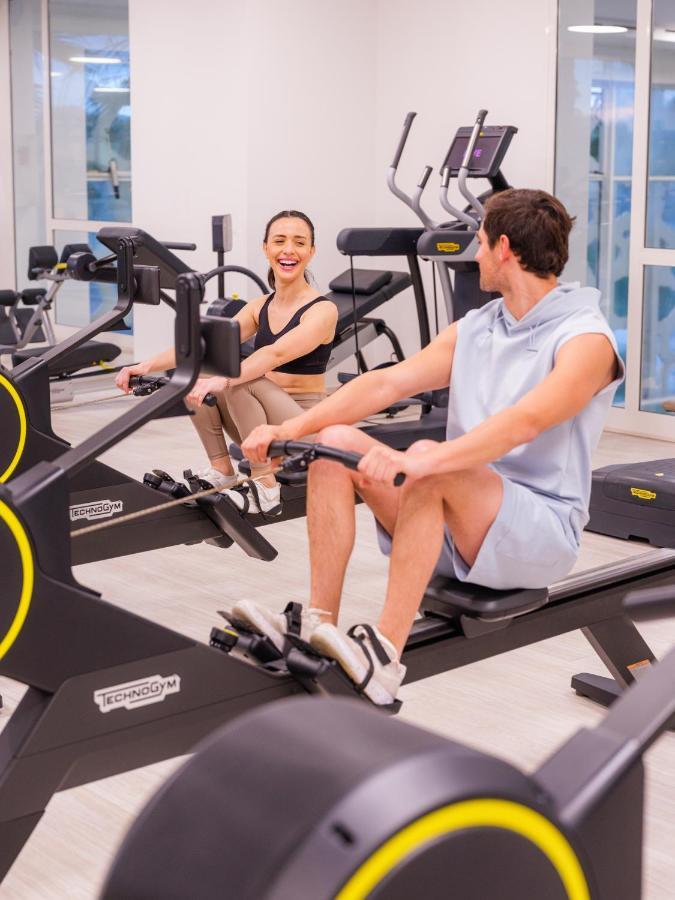 ホテル The View ブズニカ エクステリア 写真 A rowing machine